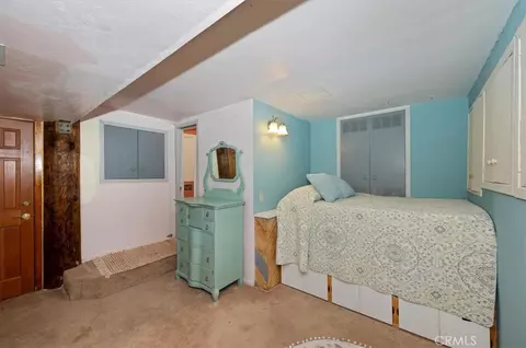 Bedroom - 23228 Brookside, Crestline, CA 92325 photo 7 of 7