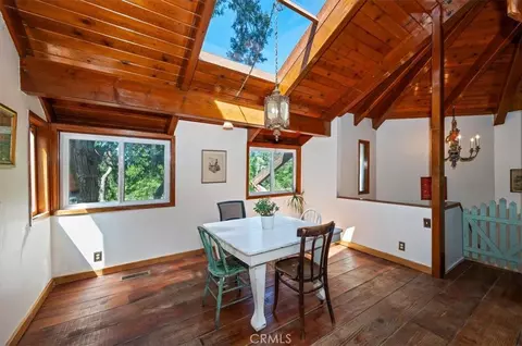 Dining - 23228 Brookside, Crestline, CA 92325 photo 2 of 3
