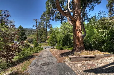 Exterior - 23228 Brookside, Crestline, CA 92325 photo 6 of 8