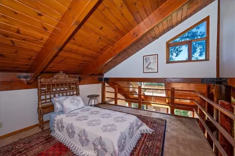 Bedroom - 23228 Brookside, Crestline, CA 92325 photo 1 of 7