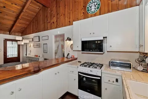 Kitchen - 2452 Spring, Running Springs, CA 92382 photo 2 of 4