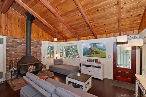 Living - 2452 Spring, Running Springs, CA 92382 photo 3 of 4