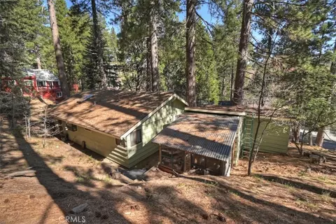 Exterior - 2452 Spring, Running Springs, CA 92382 photo 7 of 10