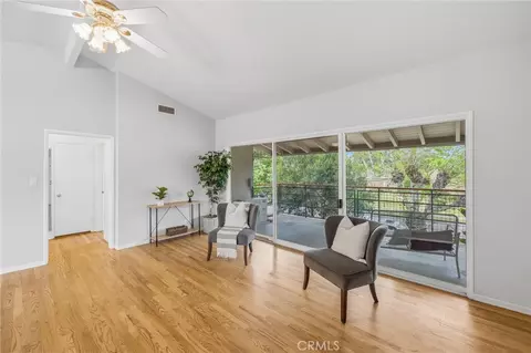 Living - 186 N N Ctr, Redlands, CA 92373 photo 2 of 6