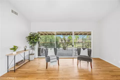 Living - 186 N N Ctr, Redlands, CA 92373 photo 5 of 6