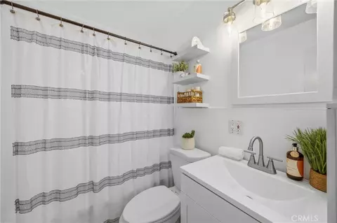 Bath - 186 N N Ctr, Redlands, CA 92373 photo 1 of 1