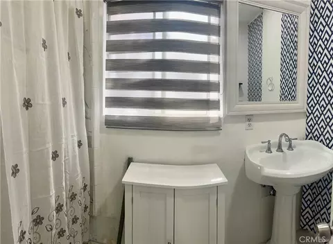 Bath - 23716 Shady, Crestline, CA 92325 photo 1 of 1