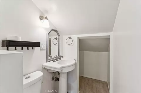 Bath - 355 Hartman Cir, Cedarpines Park, CA 92322 photo 3 of 7
