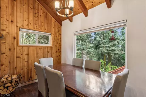 Dining - 355 Hartman Cir, Cedarpines Park, CA 92322 photo 1 of 2