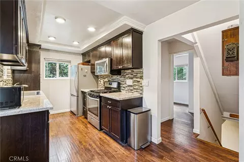 Kitchen - 355 Hartman Cir, Cedarpines Park, CA 92322 photo 1 of 3