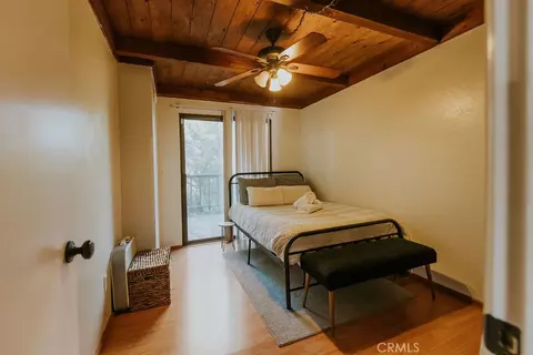 Bedroom - 2352 Pine Dr, Arrowbear, CA 92382 photo 4 of 7