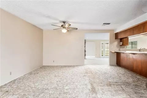 Living - 10207 Juniper Ave, Yucaipa, CA 92399 photo 4 of 9