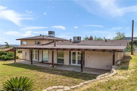 Exterior - 10207 Juniper Ave, Yucaipa, CA 92399 photo 6 of 16