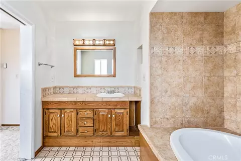 Bath - 10207 Juniper Ave, Yucaipa, CA 92399 photo 1 of 3