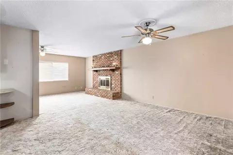 Living - 10207 Juniper Ave, Yucaipa, CA 92399 photo 6 of 9