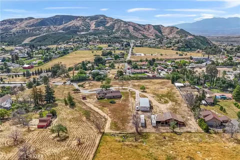 View/Area - 10207 Juniper Ave, Yucaipa, CA 92399 photo 7 of 10