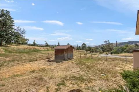 Exterior - 10207 Juniper Ave, Yucaipa, CA 92399 photo 8 of 16
