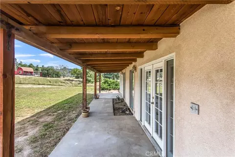 Exterior - 10207 Juniper Ave, Yucaipa, CA 92399 photo 4 of 15