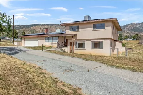 Exterior - 10207 Juniper Ave, Yucaipa, CA 92399 photo 3 of 16