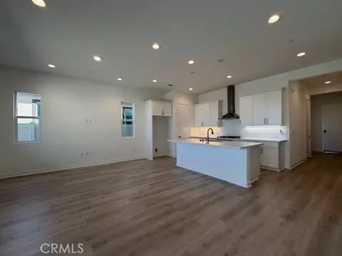 3714 Leafgreen Rd, Corona, CA 92883 photo 2