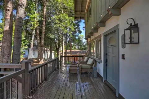 Exterior - 905 Jungfrau, Crestline, CA 92325 photo 7 of 10