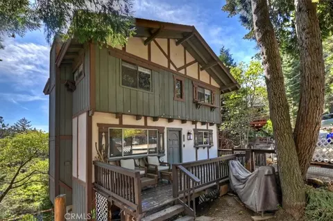 Exterior - 905 Jungfrau, Crestline, CA 92325 photo 1 of 10