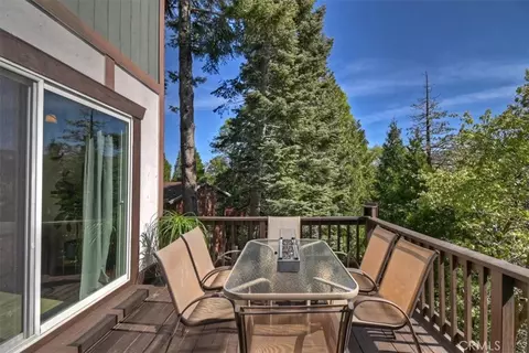 Exterior - 905 Jungfrau, Crestline, CA 92325 photo 6 of 10