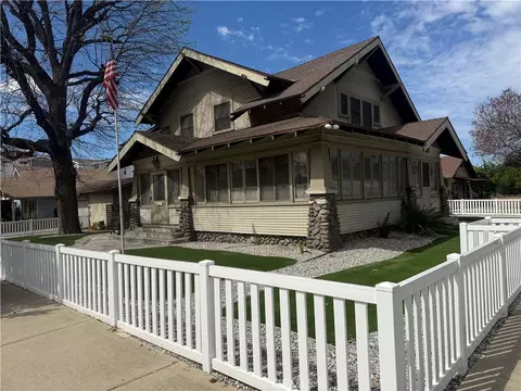 2147 N White, La Verne, CA 91750