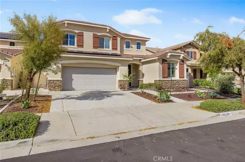 26130 Plumcot Dr, Corona, CA 92883 photo 3