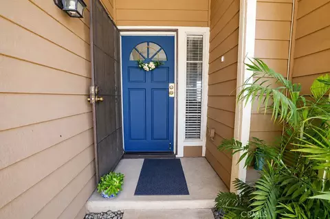 Entry Way - 9057 Mandarin Ln, Riverside, CA 92508 photo 1 of 2