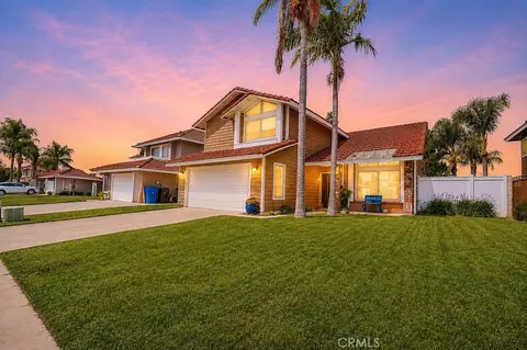 Exterior - 9057 Mandarin Ln, Riverside, CA 92508 photo 2 of 10