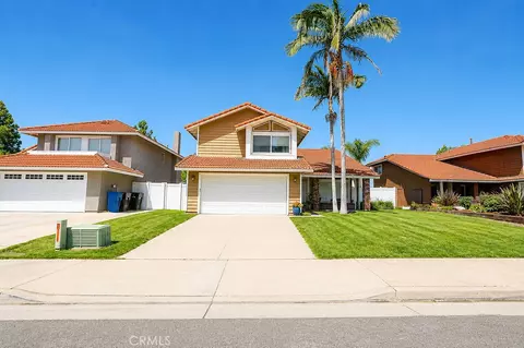 Exterior - 9057 Mandarin Ln, Riverside, CA 92508 photo 3 of 10