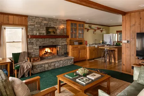 Living - 29196 Lake Brook Ave, Cedar Glen, CA 92321 photo 2 of 3