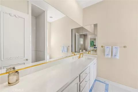 Bath - 30573 E Sunset S, Redlands, CA 92373 photo 3 of 7