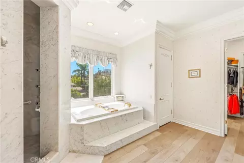 Bath - 30573 E Sunset S, Redlands, CA 92373 photo 6 of 7