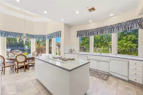 Kitchen - 30573 E Sunset S, Redlands, CA 92373 photo 1 of 6