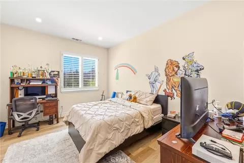 Bedroom - 30573 E Sunset S, Redlands, CA 92373 photo 2 of 7