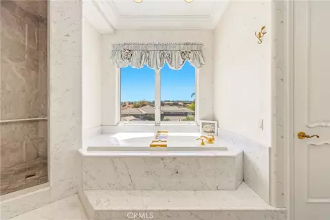 Bath - 30573 E Sunset S, Redlands, CA 92373 photo 7 of 7