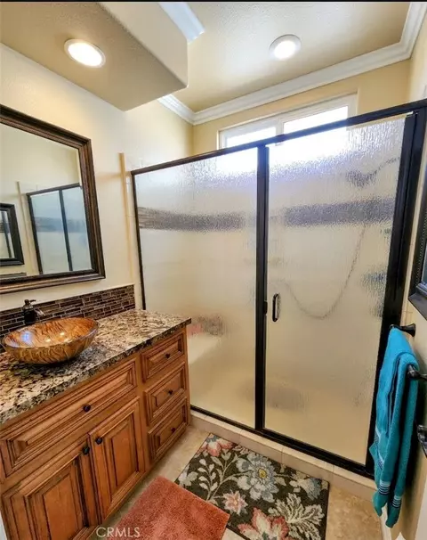 Bath - 79338 Cool Reflection, La Quinta, CA 92253 photo 7 of 8