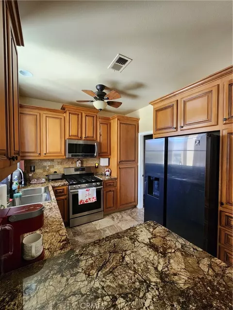 Kitchen - 79338 Cool Reflection, La Quinta, CA 92253 photo 3 of 3