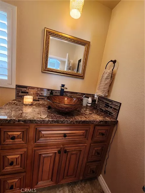Bath - 79338 Cool Reflection, La Quinta, CA 92253 photo 4 of 8