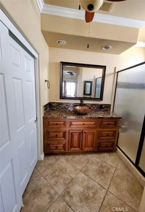 Bath - 79338 Cool Reflection, La Quinta, CA 92253 photo 5 of 8