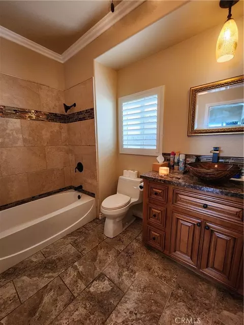 Bath - 79338 Cool Reflection, La Quinta, CA 92253 photo 3 of 8