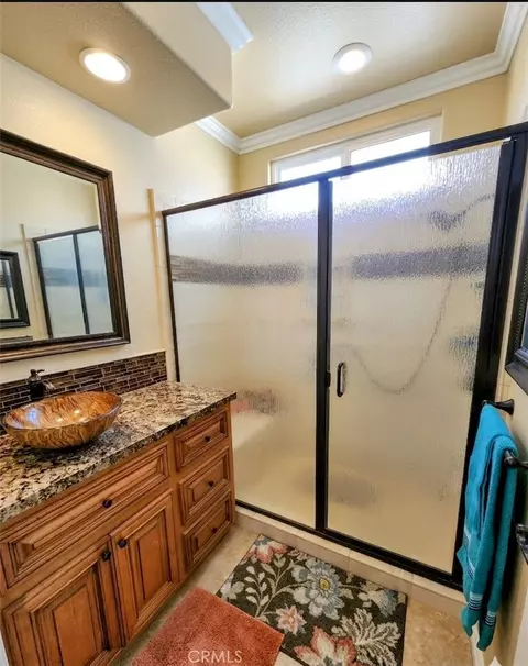 Bath - 79338 Cool Reflection, La Quinta, CA 92253 photo 7 of 8