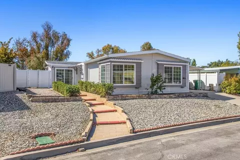 10435 Frontier Trl, Cherry Valley, CA 92223