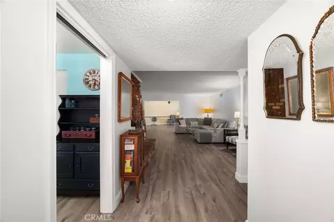 Entry Way - 527 Nottingham Dr, Redlands, CA 92373 photo 1 of 3