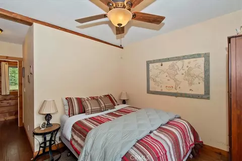 Bedroom - 116 E Lk, Arrowhead, CA 92352 photo 5 of 7