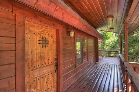 Exterior - 116 E Lk, Arrowhead, CA 92352 photo 5 of 10
