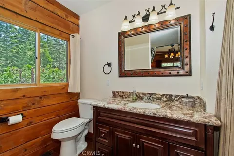 Bath - 116 E Lk, Arrowhead, CA 92352 photo 3 of 5