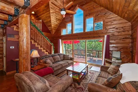 Living - 116 E Lk, Arrowhead, CA 92352 photo 1 of 5